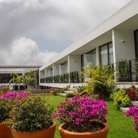 Villa Internacional Hotel & Club Куэрнавака Экстерьер фото