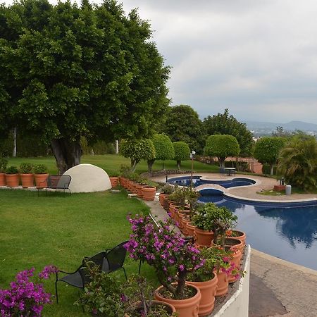 Villa Internacional Hotel & Club Куэрнавака Экстерьер фото