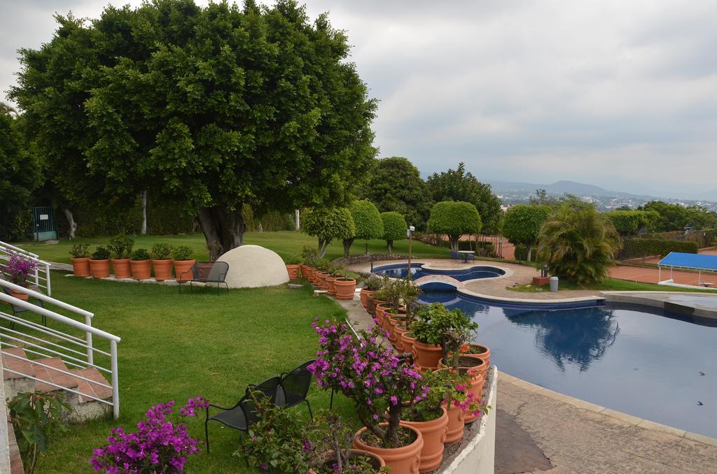 Villa Internacional Hotel & Club Куэрнавака Экстерьер фото